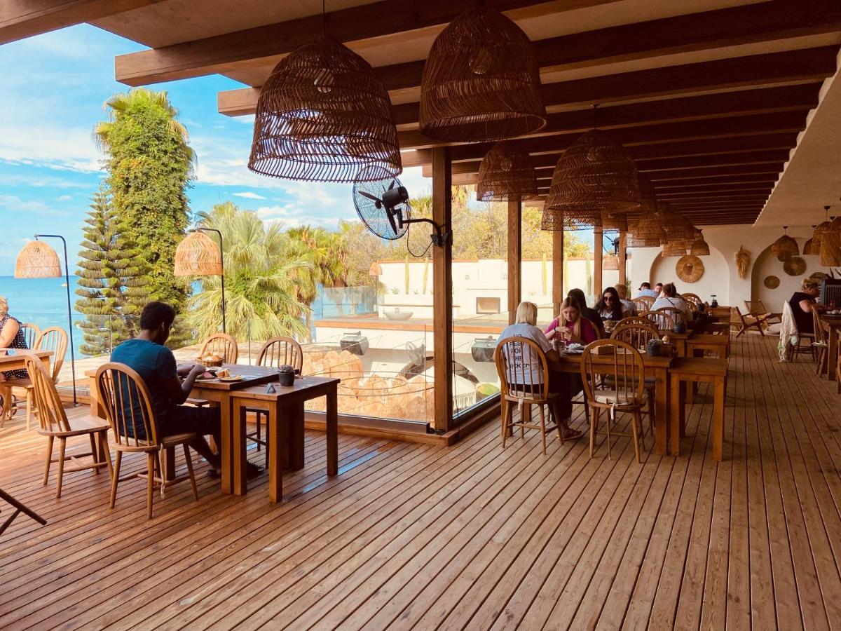 Kalia Hotel *