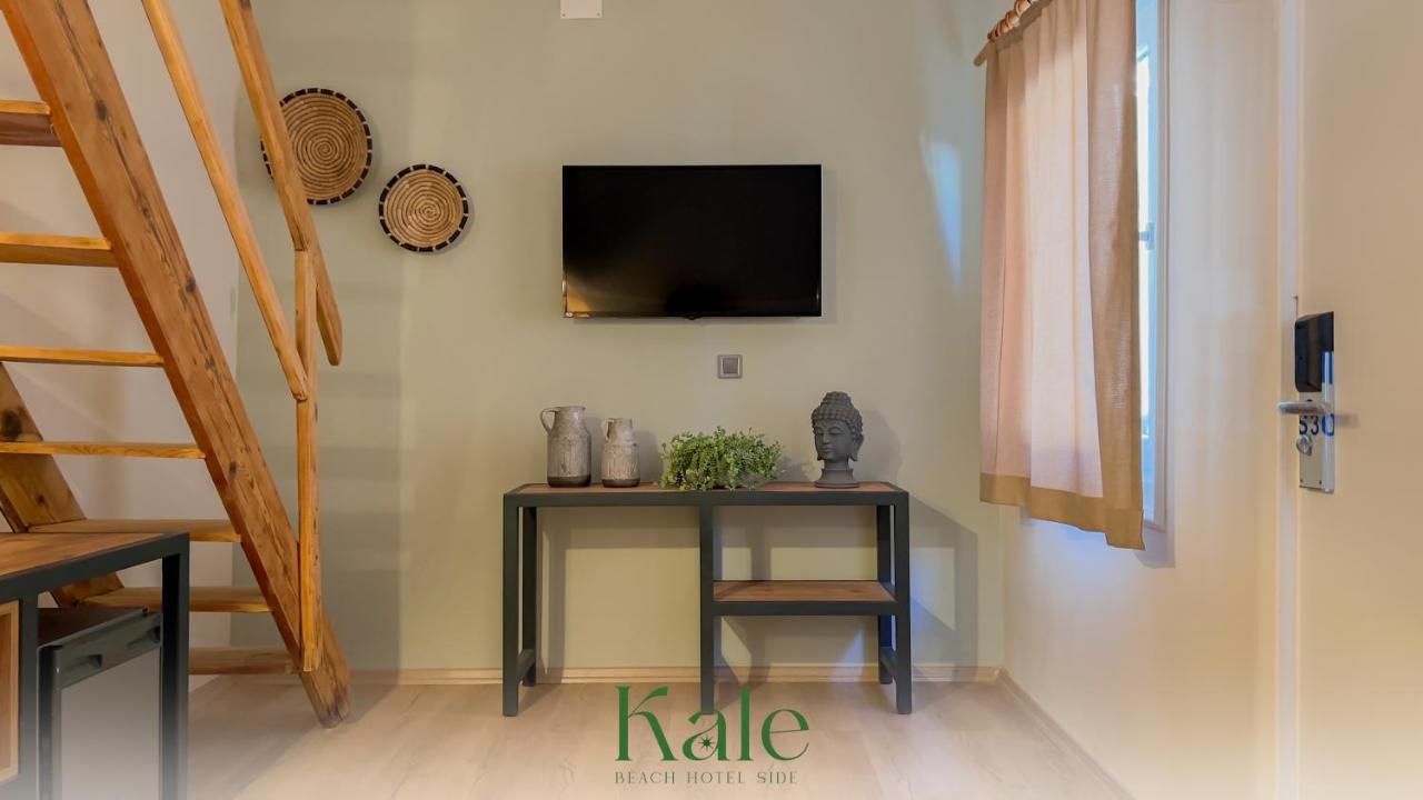Kalia *